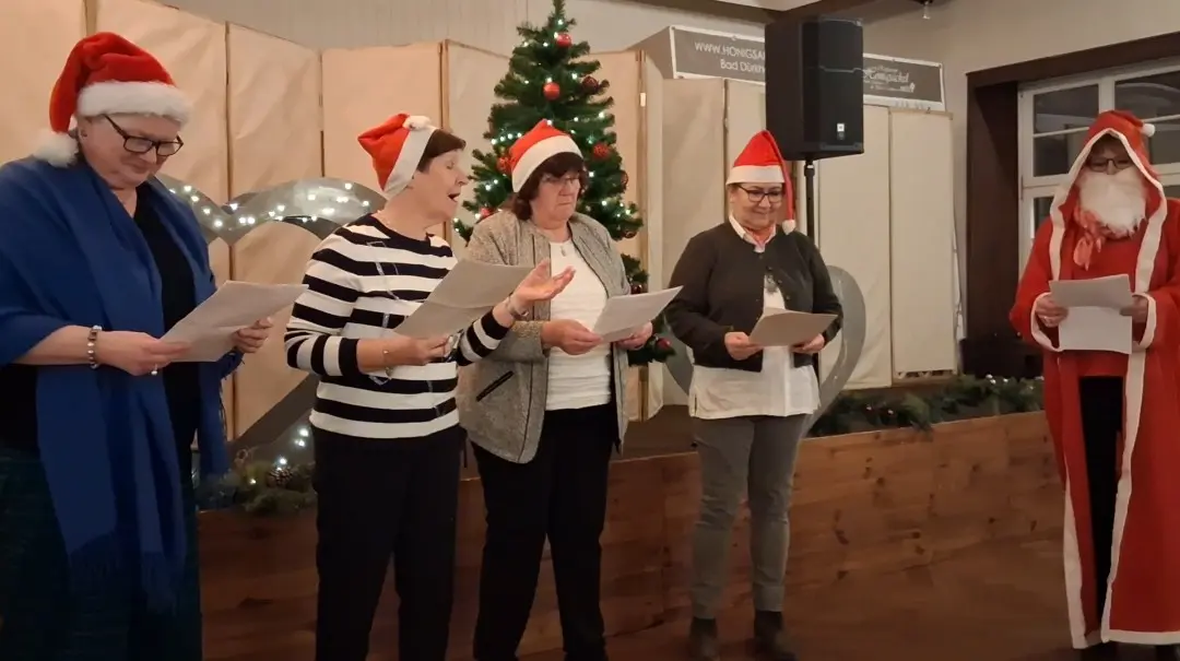 Weihnachtsmann und seine Wichtel