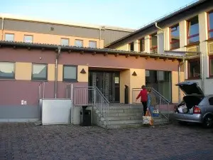 Ansicht des Gemeindesaals in Bruchmühlbach