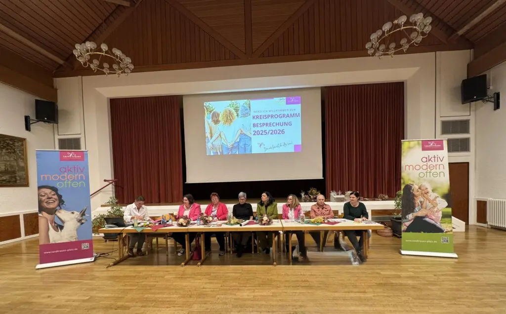 554863105_1237422511757446_7466810125248935001_n