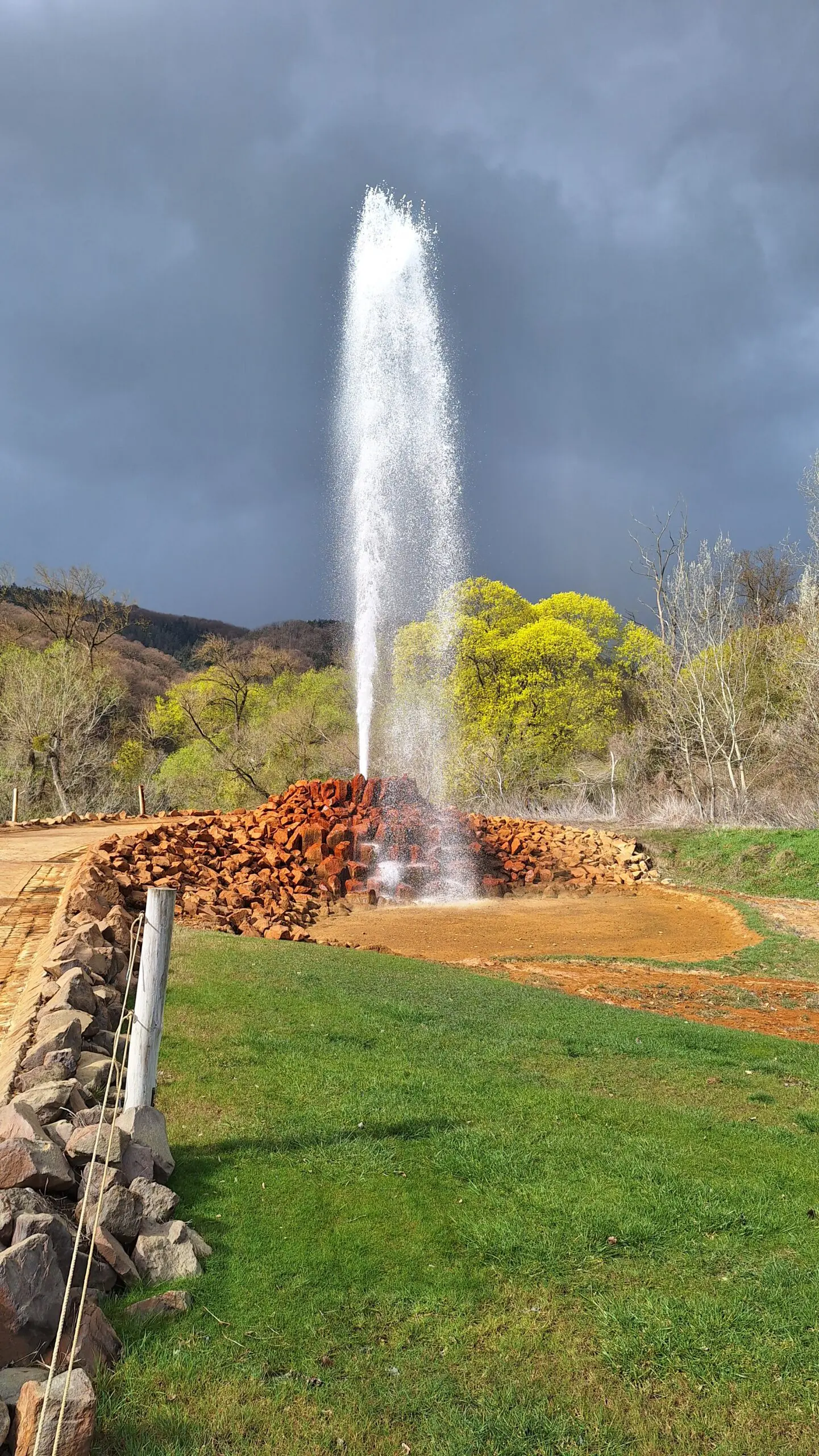 Kaltwasser Geysir in Andernach